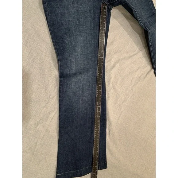 Levi's Jeans Women's Size 32 Dark Wash Denim Wide Leg - Picture 6 of 8